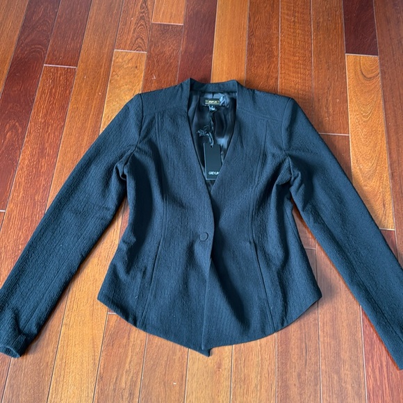 Greylin woman's blazer. - Picture 1 of 3